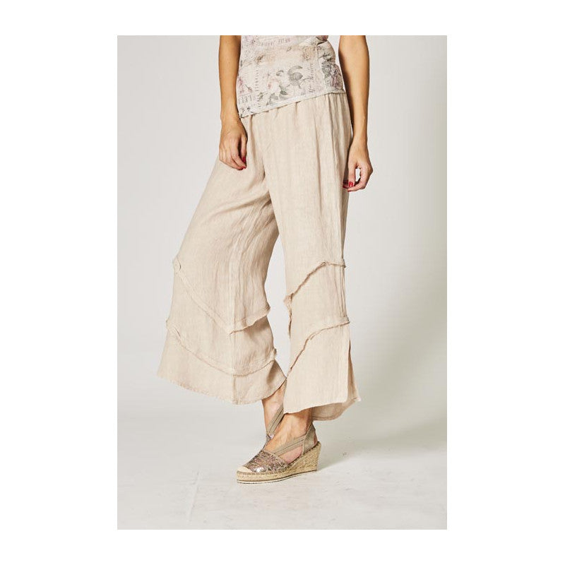 Linen pants w/ Detail at Bottom